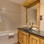 Le Paradis 2, Alpes Agency, Chamonix, Sleeps 4-5